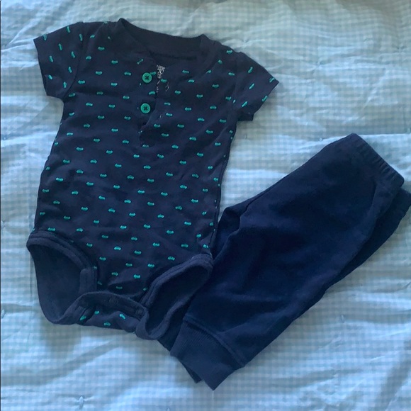 Carter’s Bundle - Picture 3 of 5